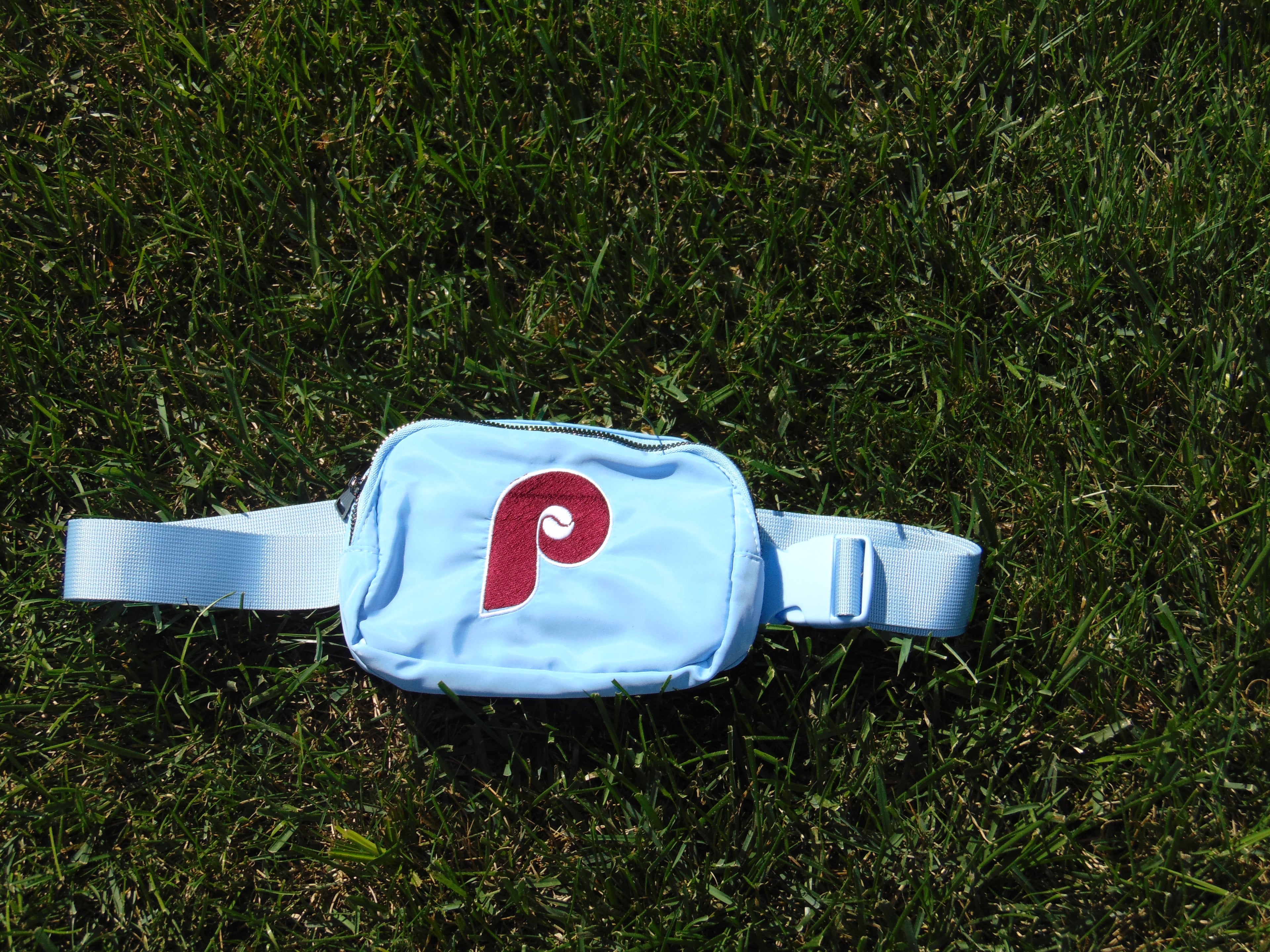 Philadelphia Phillies Retro Fanny Pack