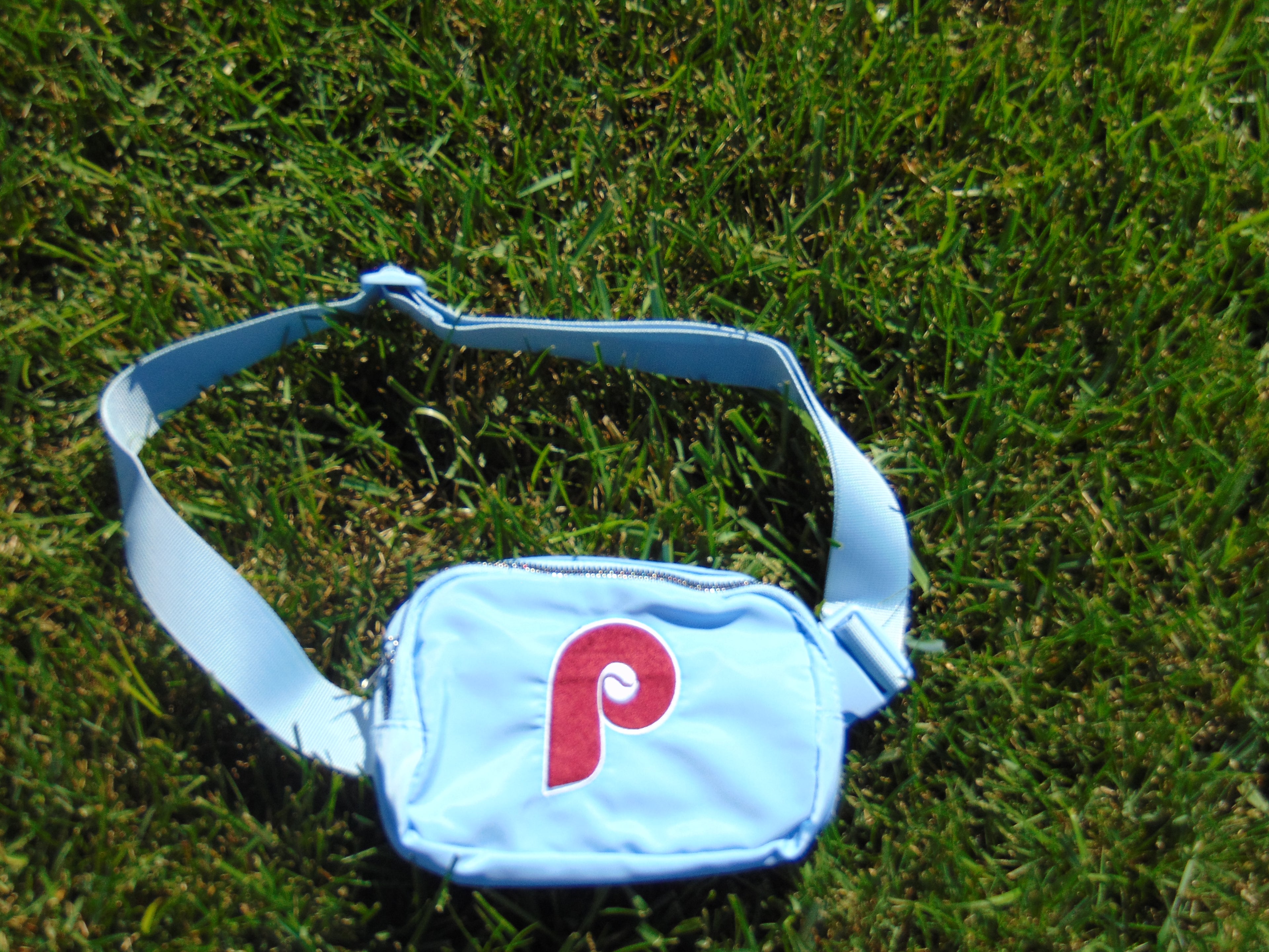 Philadelphia Phillies Retro Fanny Pack