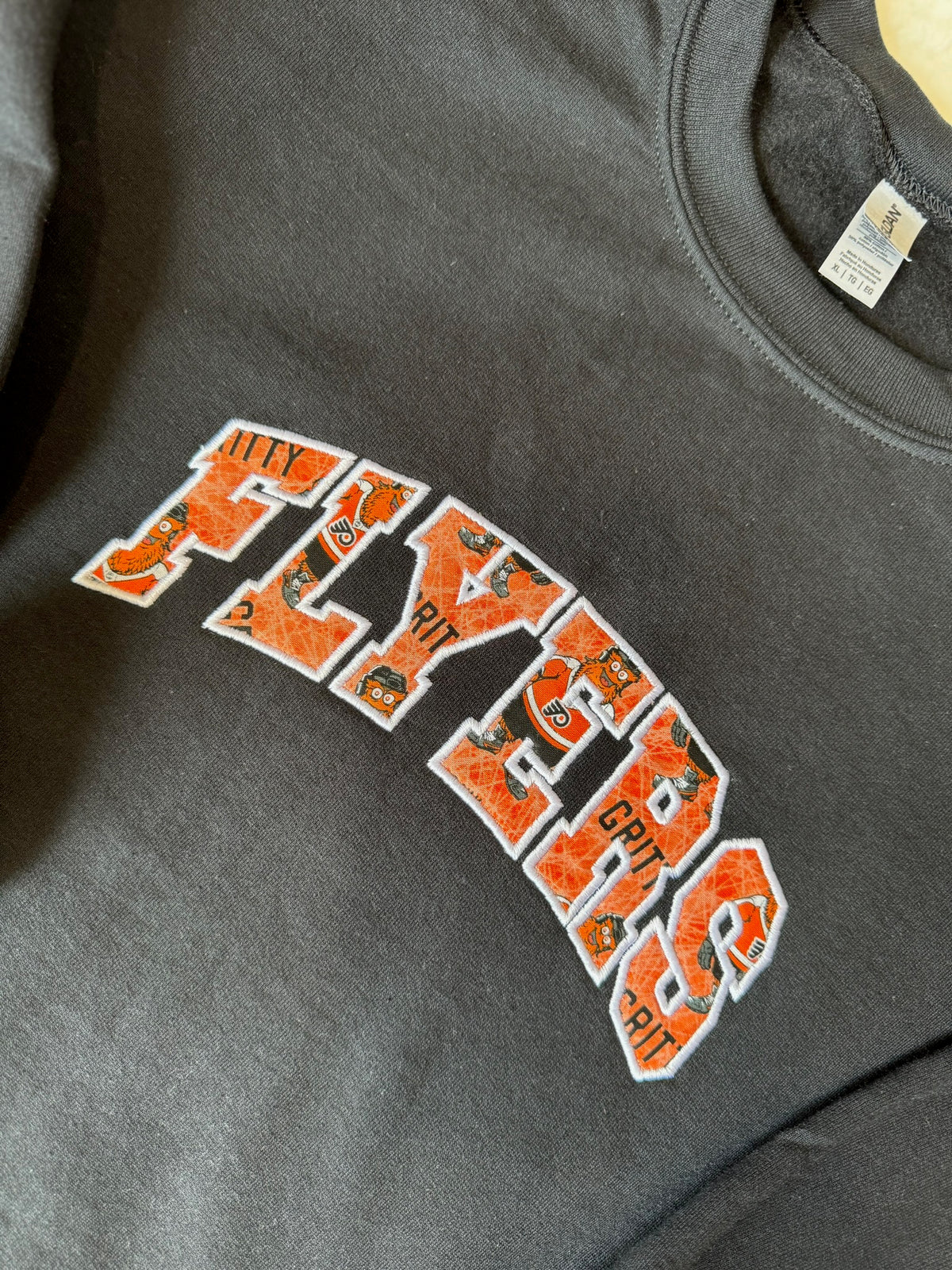 Philadelphia Flyers Appliqué Crewneck